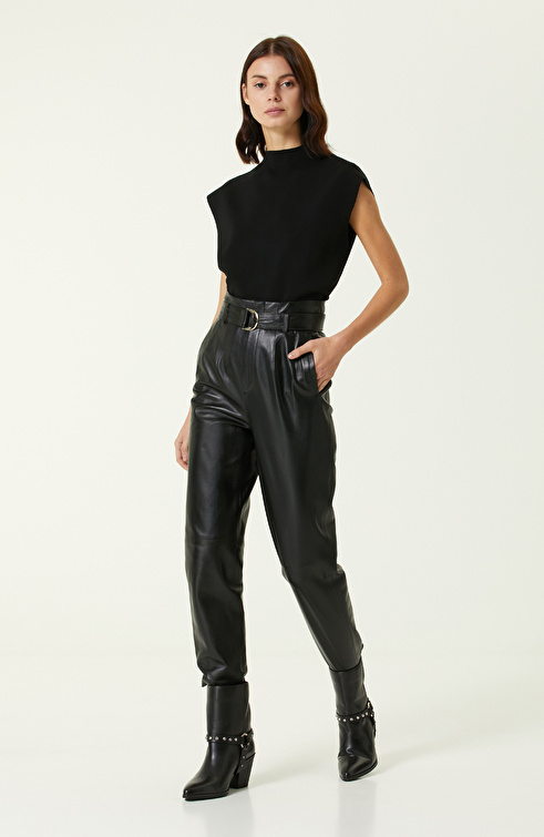 Slim Fit Siyah Süet Mont
